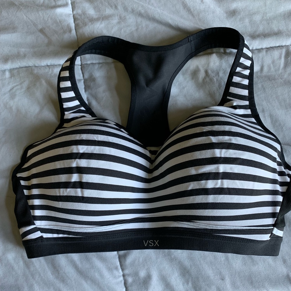 Victoria Secret Sport Underwire Sports Bra